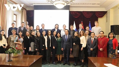 Đại sứ quán Việt Nam tổ chức giao lưu với sinh viên học tiếng Việt tại Nga