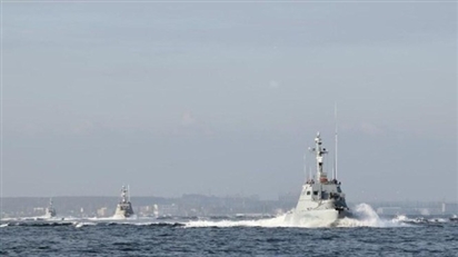Moscow bất ngờ phong tỏa 70% biển Azov để tập trận, Ukraine cáo buộc Nga khiêu khích
