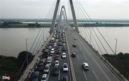 Hà Nội cấm xe qua cầu Nhật Tân theo giờ trong 7 ngày