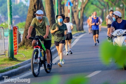 Hà Nội truy vết người tập thể dục, đạp xe ở hồ Tây liên quan ca mắc COVID-19