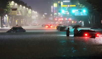 Người Việt ở Seoul: 'Tôi đã phải bơi về nhà giữa mưa lũ lịch sử'