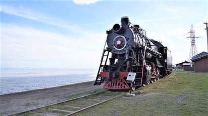 Chuyến du lịch đặc biệt bằng tàu hỏa dọc theo hồ Baikal