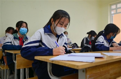 Hà Nội dự kiến cho học sinh THPT trở lại trường từ tháng 12