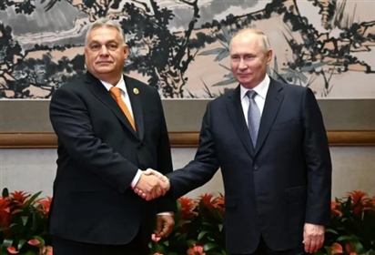 Liên minh châu Âu khó chịu vì Thủ tướng Hungary thăm Nga