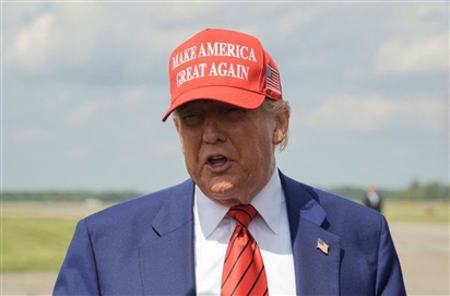 Quan chức Iran: 'Chỉ cần một cuộc gọi của ông Trump, chiến tranh sẽ chấm dứt'