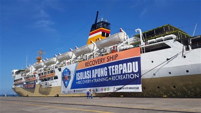 Indonesia cách ly người mắc COVID-19 trên tàu biển