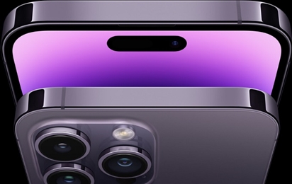Ngắm mẫu iPhone 15 Pro Max sắp ra mắt với màn hình phụ đẹp long lanh