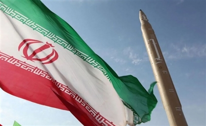 Phương Tây ''đứng ngồi không yên'' lo Nga giúp Iran phát triển vũ khí siêu thanh