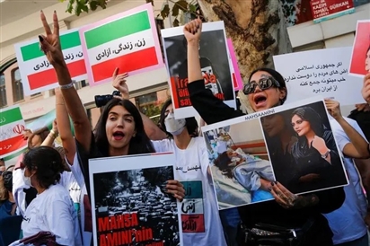 Biểu tình phản đối chính phủ Iran nổ ra khắp thế giới