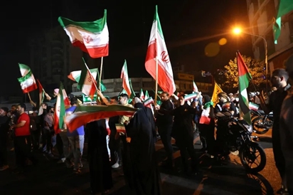 Iran, Israel chưa xác nhận lệnh ngừng bắn mà ông Trump công bố