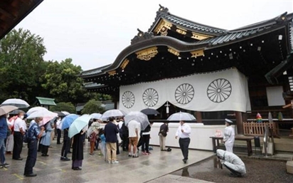 Nga, Trung Quốc lên án việc các thành viên Nội các Nhật Bản tới thăm đền Yasukuni