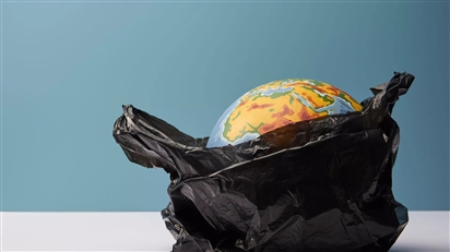 Các nhà khoa học Nga phát triển phương pháp thân thiện với môi trường để biến nhựa thành nhiên liệu