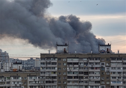 Nga phóng hàng chục tên lửa phá hủy hạ tầng trọng yếu của Ukraine