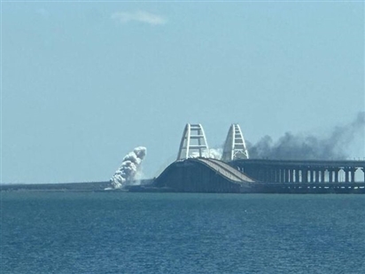 Tên lửa bị bắn hạ gần cầu Crimea