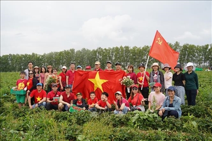 Đại sứ quán Việt Nam tham gia Ngày Thứ bảy Cộng sản tại LB Nga