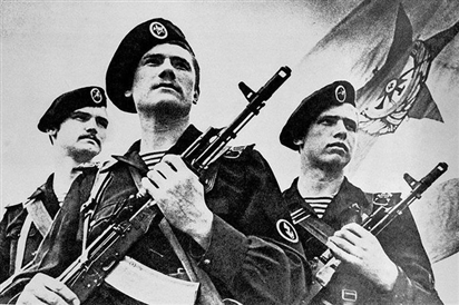 AK-74 - vũ khí từng giúp Liên Xô khôi phục sự đồng đẳng với Mỹ