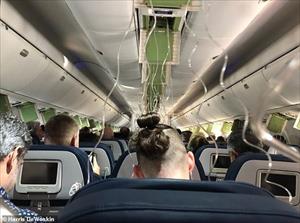 Máy bay rơi tự do gần 9.000m, hành khách hoảng loạn nhắn tin vĩnh biệt người thân