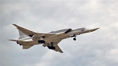 Máy bay ném bom Tu-22M3 của Nga gặp nạn khi hạ cánh