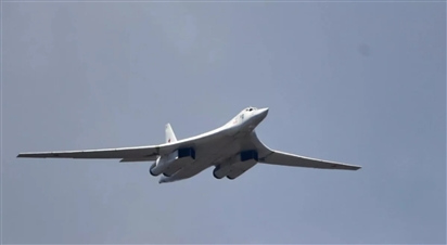 Bộ Quốc phòng Nga tung video máy bay ''thiên nga trắng'' trên vùng biển trung lập