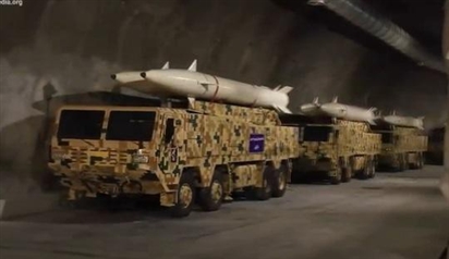 Iran tiết lộ hầm ngầm chứa tên lửa và máy bay không người lái