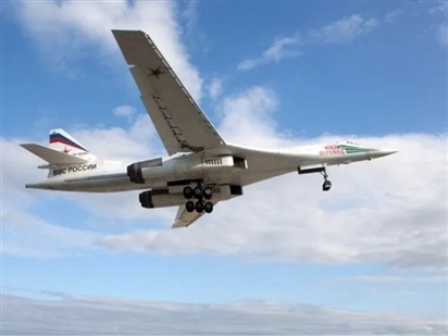 Hai máy bay ném bom 'khủng' của Nga bay qua Belarus