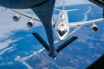 Máy bay 'Ngày tận thế' của Mỹ xuất hiện bất thường gần Greenland