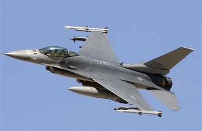 Mỹ trì hoãn phê duyệt huấn luyện phi công lái F-16 cho Ukraine