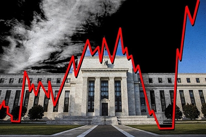 Các quan chức Fed thảo luận về phương án hạ nhịp tăng lãi suất