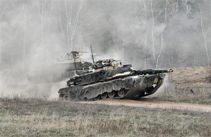 Nga tiêu diệt 5 xe tăng M1 Abrams của Mỹ bằng drone 500 USD