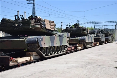 Mỹ giao toàn bộ xe tăng M1 Abrams như đã hứa cho Ukraine