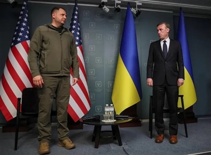 Mỹ bí mật khuyến khích Ukraine cởi mở về việc đàm phán với Nga