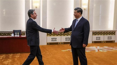 Áp lực với đồng USD thúc đẩy Mỹ hàn gắn quan hệ với Trung Quốc?