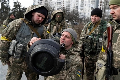 Mỹ xác nhận huấn luyện binh sĩ Ukraine ở châu Âu
