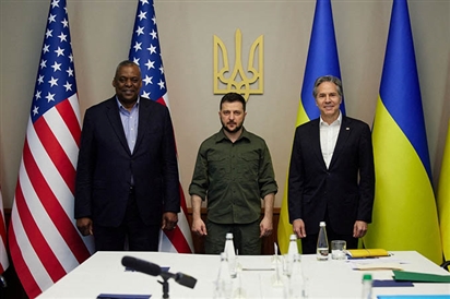Tổng thống Zelensky tiếp đón hai bộ trưởng Mỹ tại Kyiv