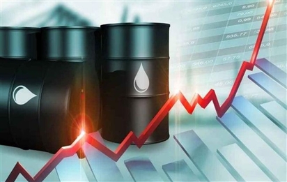 Giá dầu thế giới bật tăng mạnh