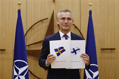 Thổ Nhĩ Kỳ, Croatia chặn đàm phán Thụy Điển, Phần Lan gia nhập NATO