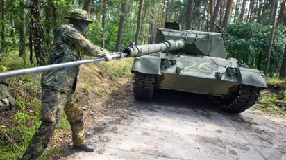 Quốc gia thuộc NATO sử dụng xe tăng ở bảo tàng để huấn luyện binh sĩ Ukraine
