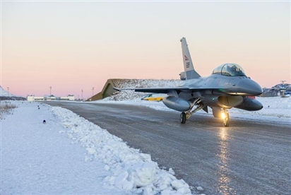 Na Uy gửi máy bay chiến đấu cũ đến đào tạo phi công Ukraine