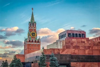 Kinh ngạc 10 tháp đồng hồ đẹp khó tin của nước Nga