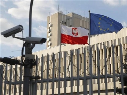Quan hệ căng thẳng, Nga đóng cửa cơ quan lãnh sự Ba Lan tại Smolensk