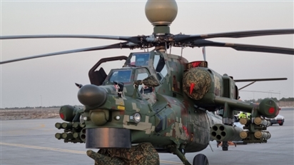 Trực thăng Nga dội tên lửa phá hủy trung tâm điều khiển và xe bọc thép Ukraine