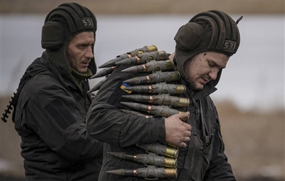 Nga tuyên bố Đức ''vượt lằn ranh đỏ'' trong xung đột ở Ukraine