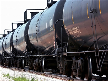 Hàng nghìn tấn nhiên liệu của Nga lần đầu tiên tới Iran bằng đường sắt