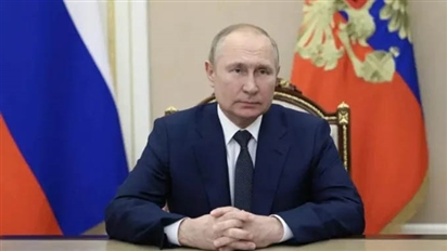 Tổng thống Nga cảnh báo: Nhiều rủi ro vẫn còn đối với nền kinh tế