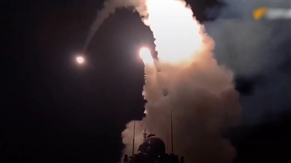 Tàu chiến Nga phóng tên lửa chính xác vào nơi tập trung quân Ukraine