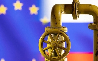 Liên minh châu Âu ngừng mua xăng dầu Nga