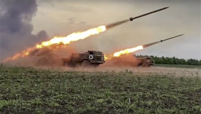 Nga tiếp tục tấn công các kho đạn Ukraine ở Donetsk