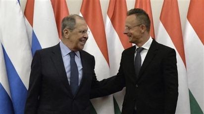 Ngoại trưởng Hungary thăm Nga để thảo luận về việc mua thêm khí đốt
