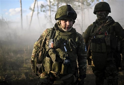 Bộ Quốc phòng: Quân đội Nga tấn công cơ sở quốc phòng Ukraina