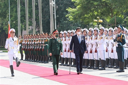 Bộ trưởng Bộ Quốc phòng Nhật Bản thăm chính thức Việt Nam